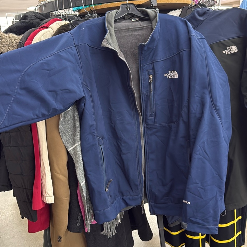 Men’s xl north face tnf apex